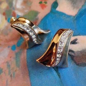 Vintage 1965 Napier Modernist Screw-Back Clip-On Earrings 💫